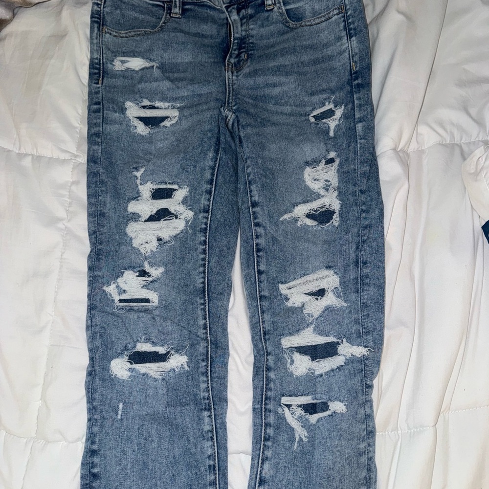 American Eagle Outfitters Light Blue Distressed Skinny Jeans
